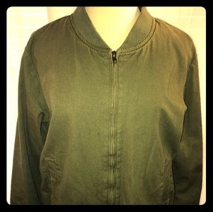 Green army bomber jacket
